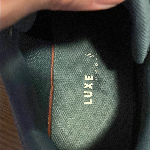 Men’s Size 9.5 Under Armour Gray Athletic Shoes - Picture 9 of 9